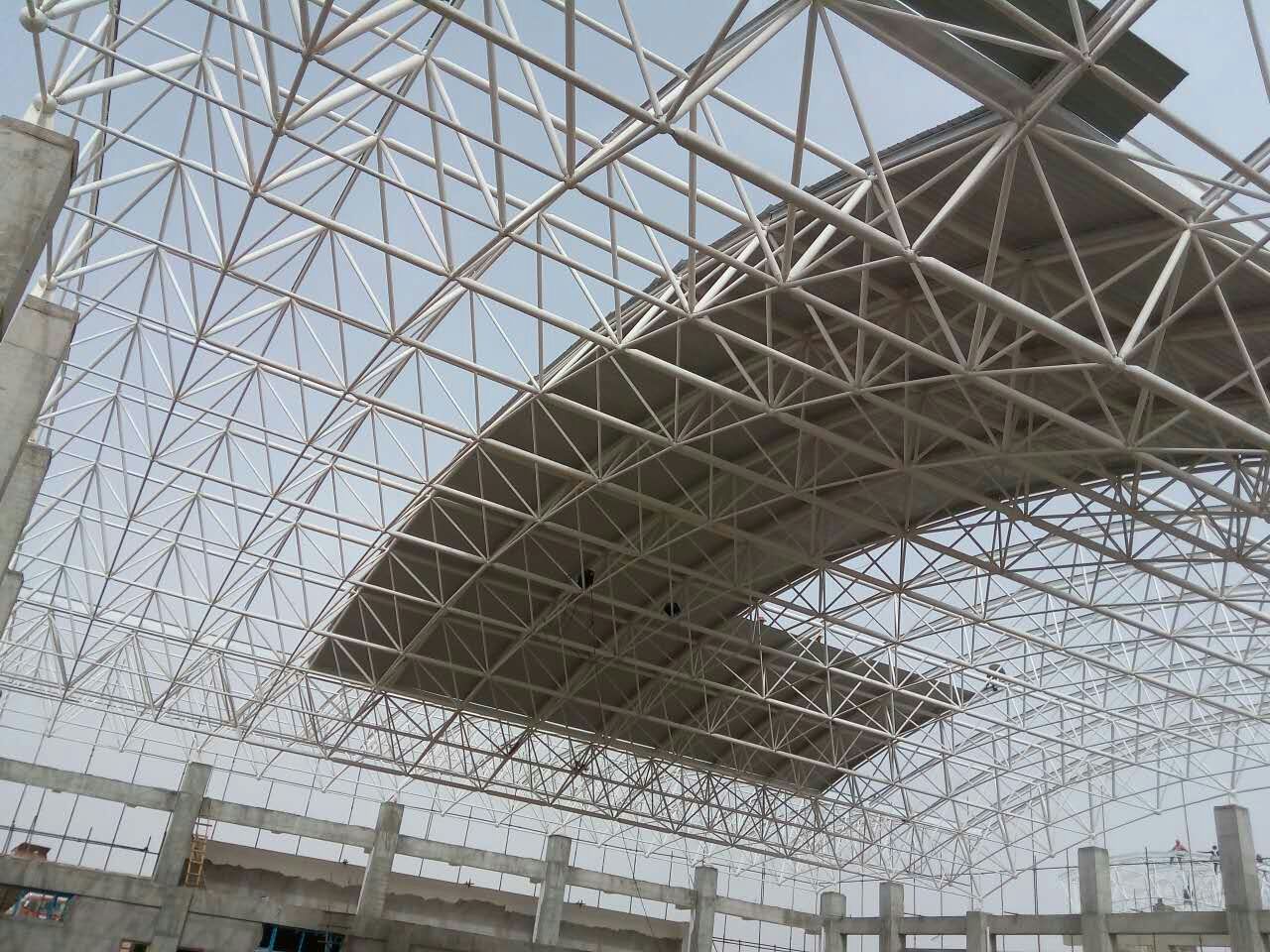 浦东青岛一汽网架
